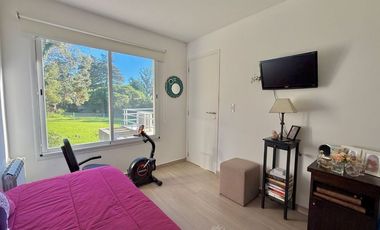 VENTA CASA 3 AMB CON PARQUE SIERRA DE LOS PADRES
