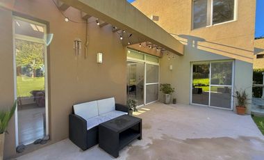VENTA CASA 3 AMB CON PARQUE SIERRA DE LOS PADRES