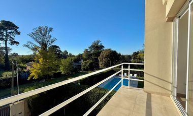 VENTA CASA 3 AMB CON PARQUE SIERRA DE LOS PADRES