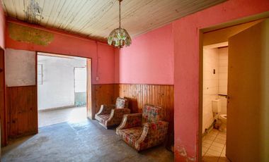 CASA EN VENTA,A REFACCIONAR,LA PLATA