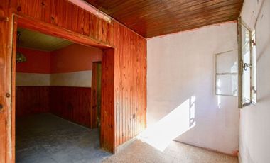 CASA EN VENTA,A REFACCIONAR,LA PLATA