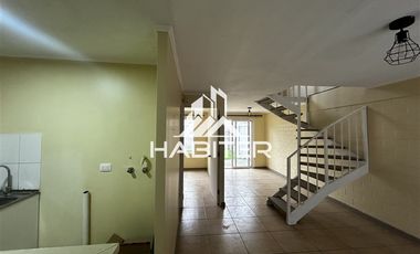 Casa en Arriendo en AV QUILVO