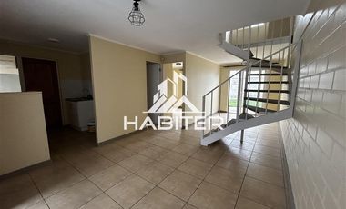 Casa en Arriendo en AV QUILVO