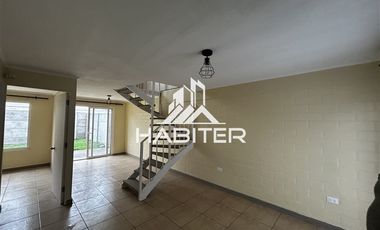 Casa en Arriendo en AV QUILVO
