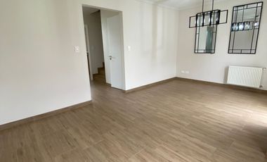 AMPLIA CASA EN CONDOMINIO SAN SEBASTIÁN 3 - COMO NUEVA