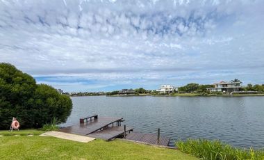Departamento 5amb. 355M2 Nordelta vista  al Lago