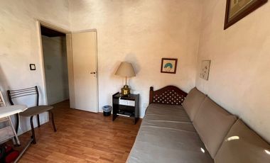 VENTA CASA 3 AMB. - JARDIN Y COCHERA - BELLA VISTA