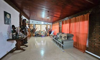 VENTA CASA 4 AMB - MORON- APTO CREDITO