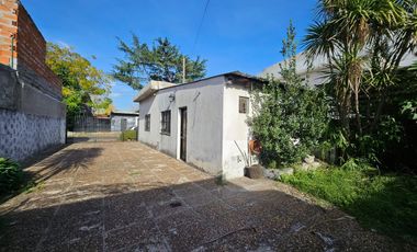 VENTA CASA 4 AMB - MORON- APTO CREDITO