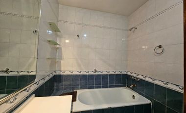 VENTA CASA 4 AMB - MORON- APTO CREDITO