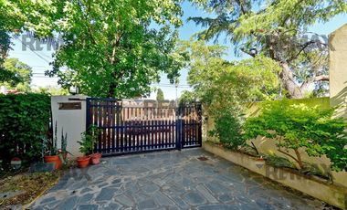 CASA 5 AMBIENTES-BELLA VISTA-APTO CRÉDITO-PISCINA
