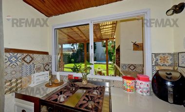 CASA 5 AMBIENTES-BELLA VISTA-APTO CRÉDITO-PISCINA