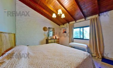 CASA 5 AMBIENTES-BELLA VISTA-APTO CRÉDITO-PISCINA