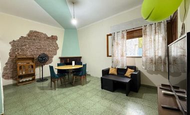 VENTA CASA 4 AMB Y DEPTO 2 AMB BELLA VISTA CENTRO