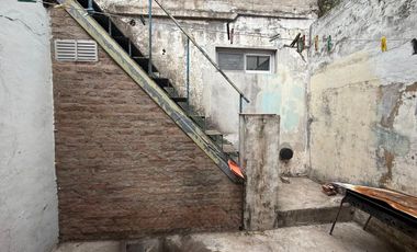 VENTA CASA 4 AMB Y DEPTO 2 AMB BELLA VISTA CENTRO