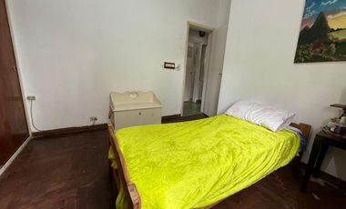 VENTA CASA 4 AMB Y DEPTO 2 AMB BELLA VISTA CENTRO