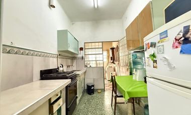 VENTA CASA 4 AMB Y DEPTO 2 AMB BELLA VISTA CENTRO