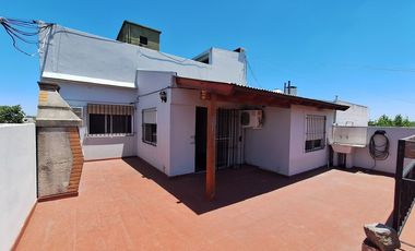 VENTA PH DE 3 AMB CON TERRAZA. LANÚS. APTO CREDITO
