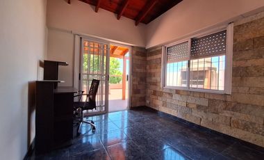 VENTA PH DE 3 AMB CON TERRAZA. LANÚS. APTO CREDITO