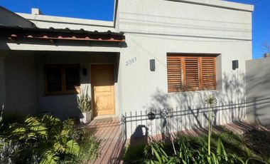 CASA EN VENTA EN BRAGADO CON PATIO