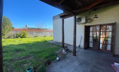 CASA EN VENTA EN BRAGADO CON PATIO
