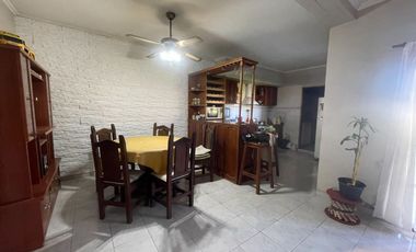 CASA EN VENTA EN BRAGADO CON PATIO