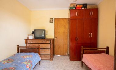 Venta de Casa + Local comercial + Galpón en Recreo