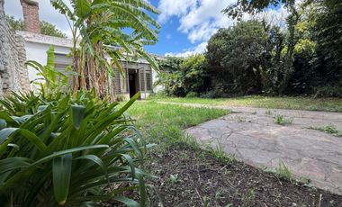 CASA EN VENTA + DEPARTAMENTO EN PEREZ