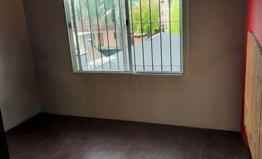 Venta Casa 4 Amb en Esquina con Quincho y Jardín