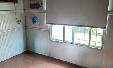 Venta Casa 4 Amb en Esquina con Quincho y Jardín
