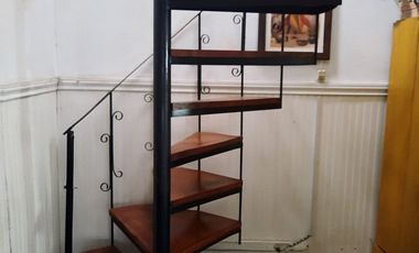 Venta Casa 4 Amb en Esquina con Quincho y Jardín