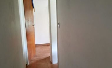 Venta Casa 4 Amb en Esquina con Quincho y Jardín