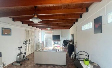 VENTA CASA 3 DORMITORIOS CON QUINCHO Y PILETA