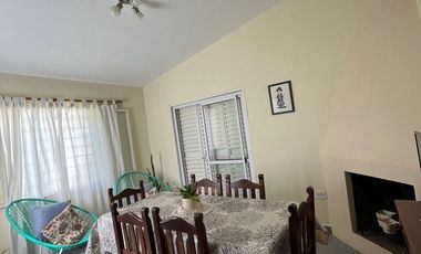 VENTA CASA 3 DORMITORIOS CON QUINCHO Y PILETA