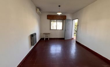 CASA ALQUILER CASTELAR