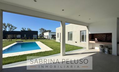 ALQUILER CASA 4 AMBIENTES- BARRIO CERRADO PRADOS DEL OESTE- LA REJA/ MORENO