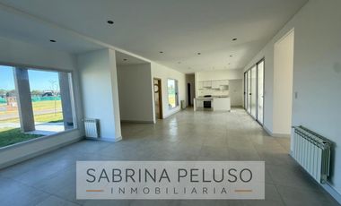 ALQUILER CASA 4 AMBIENTES- BARRIO CERRADO PRADOS DEL OESTE- LA REJA/ MORENO