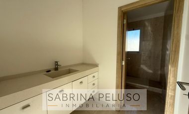 ALQUILER CASA 4 AMBIENTES- BARRIO CERRADO PRADOS DEL OESTE- LA REJA/ MORENO