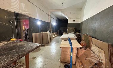 Amplio Local en Venta con Patio, frente a la estación de tren en Don Torcuato