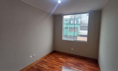 Departamento a la Venta en Ate Vitarte / Mayorazgo