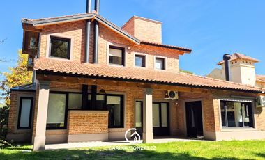 Casa 4 dormitorios, con pileta, en Rincón Club de Campo, Nqn Capital