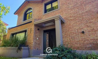 Casa 4 dormitorios, con pileta, en Rincón Club de Campo, Nqn Capital