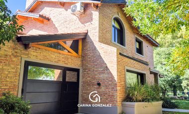 Casa 4 dormitorios, con pileta, en Rincón Club de Campo, Nqn Capital