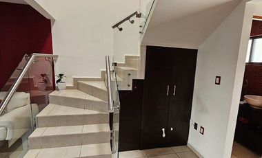 🏡 CASA | RENTA | EL REFUGIO | Gardeno: Moderna con Estudio en PB