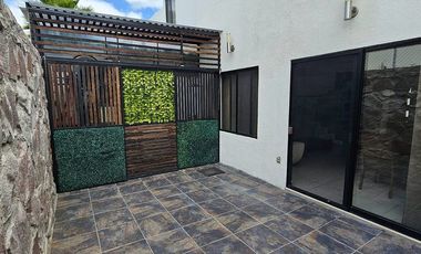 🏡 CASA | RENTA | EL REFUGIO | Gardeno: Moderna con Estudio en PB
