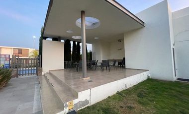 🏡 CASA | RENTA | EL REFUGIO | Gardeno: Moderna con Estudio en PB