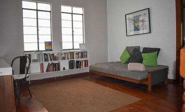 Casa en renta en la condesa enfrente del parque España con uso mixto