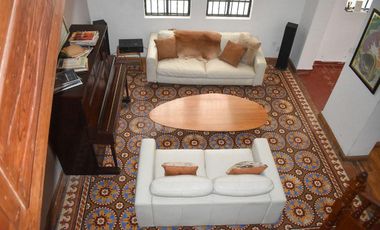 Casa en renta en la condesa enfrente del parque España con uso mixto