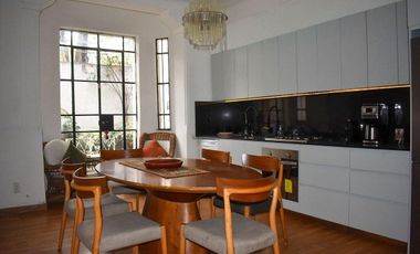 Casa en renta en la condesa enfrente del parque España con uso mixto