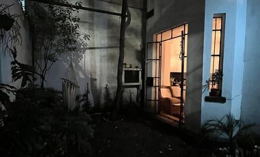 Casa en renta en la condesa enfrente del parque España con uso mixto